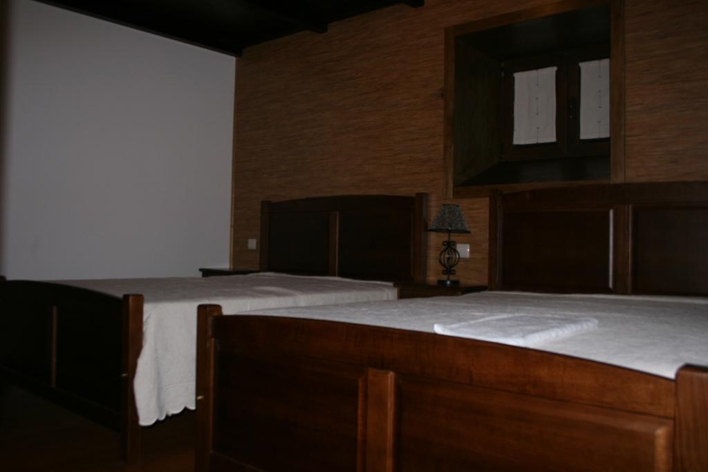 Abrigo De Montanha Villa Montalegre Ngoại thất bức ảnh